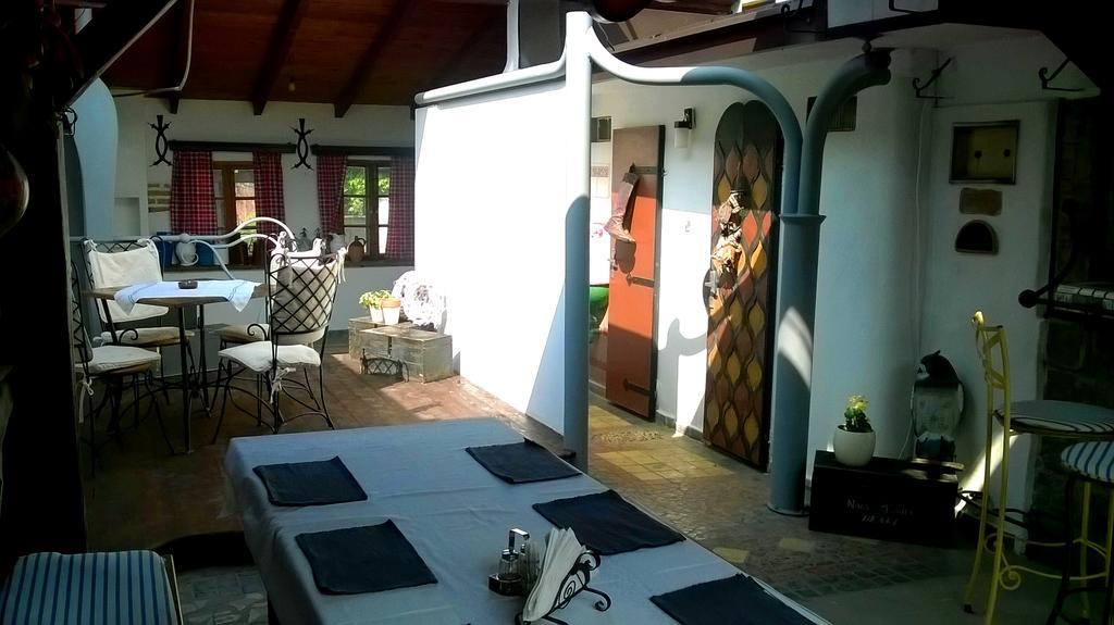 Penzion A Restauracia Toldi Галанта Экстерьер фото